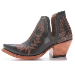 Ariat Women's Brooklyn Dixon Boot -Caboot Store ariat womens western black ankle boots 10029653 1